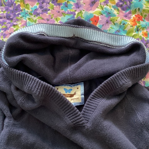 girls  Blue pullover with Butterfly detail GAP - Picture 7 of 8